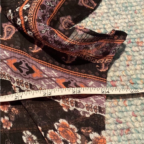 Size X-Large gorgeous sheer summer Top - Picture 6 of 9